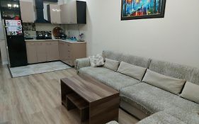 Apartment In Batumi Near The Sea